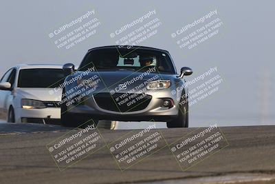 media/Oct-19-2025-Speed Ventures (Sun) [[a6e7fe67be]]/Black/Session 1 (Grapevine)/